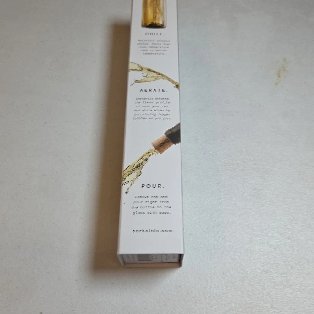 Corkcicle freezable bottle